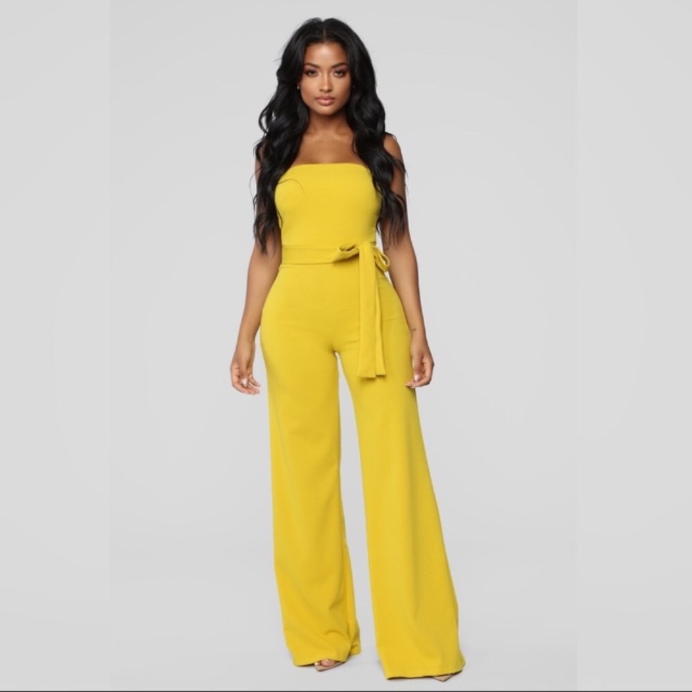 Fashion nova jumpsuit
